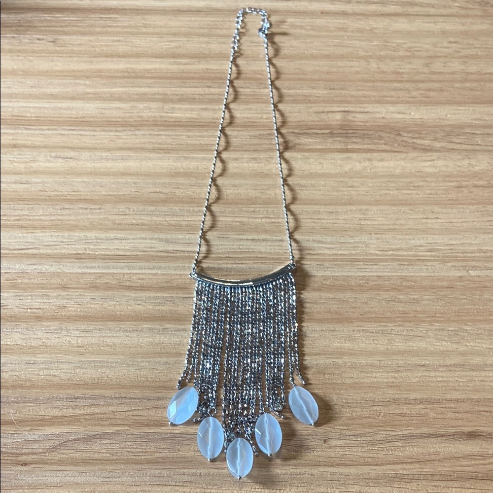 💙2/$5 Silver Bead Fringe Necklace